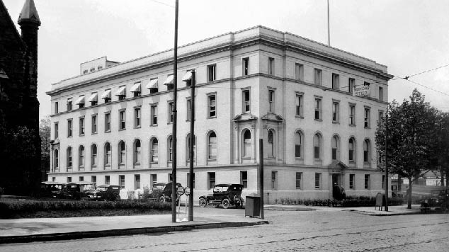 1921 Cleveland Clinic Hospital.