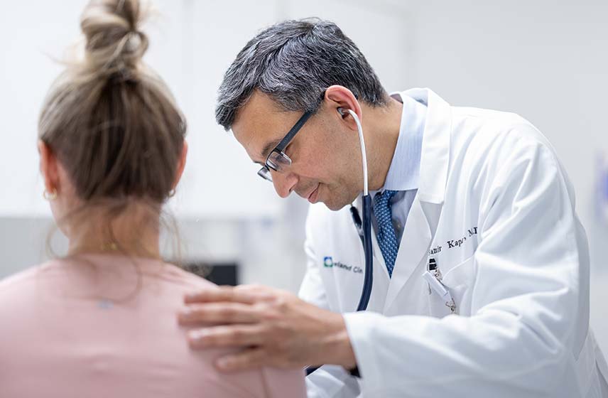 Cleveland Clinic doctor examining a patient | Cardiology