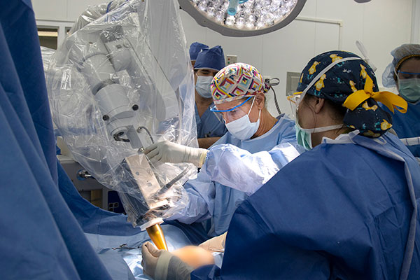 Targeted cancer treatment during surgery performed by a Cleveland Clinic surgeon.