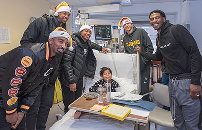 Cleveland Cavs Spread Holiday Cheer | Cleveland Clinic