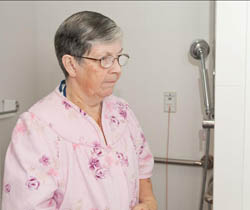 5. You do not need to cover your incision unless it is draining. If your incision is draining, wash your hands after touching your incision.