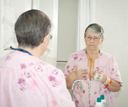 2. Look in the mirror. Inspect your incision for redness, drainage or warmth. Incision should be healing; there should NOT be an increase in opening.