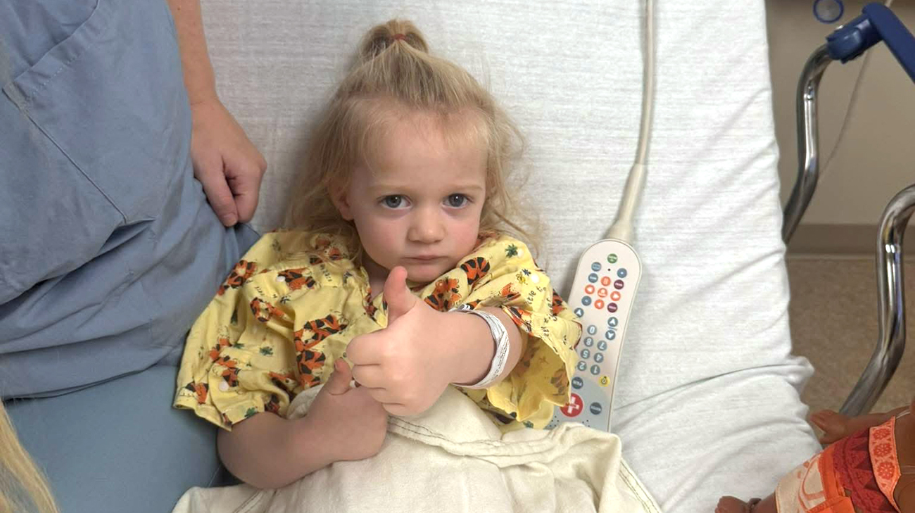 Miley before undergoing surgery to get her eye removed because of a cancerous tumor.