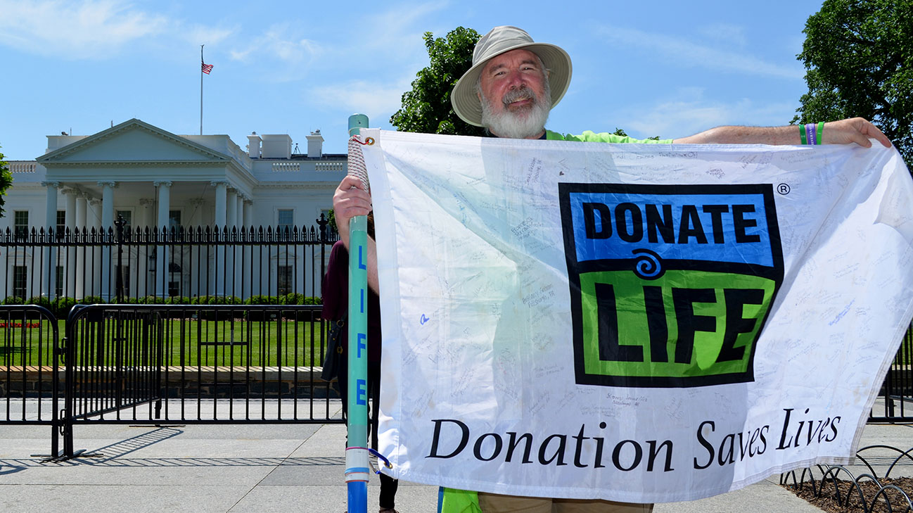  Gene walked more than 357 miles to raise awareness for organ donation. (Courtesy: Cleveland Clinic)