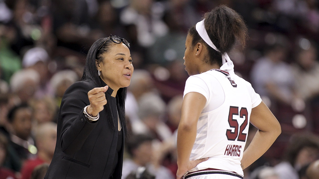 Dawn Staley wears vintage jersey, gives history lesson during NCAA tourney