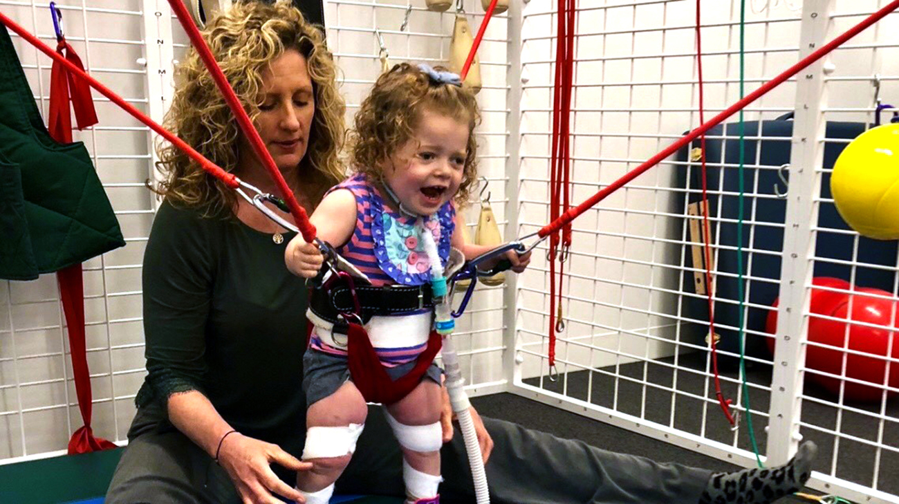 Natalie Livengood with Cleveland Clinic physical therapist Regina Thompson. (Courtesy: Lauren Livengood)