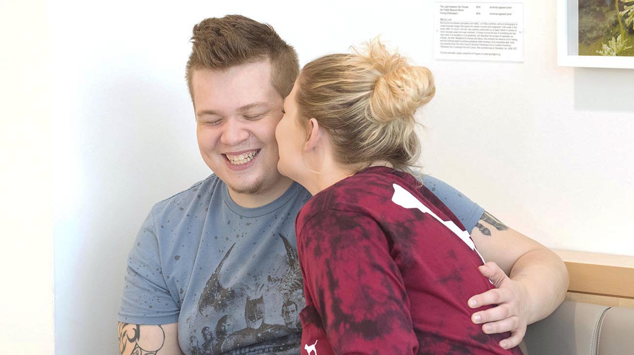 Kidney transplant patient Mike Rogers and girlfriend Josie Brown