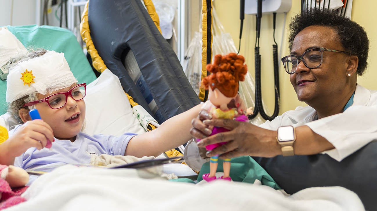 Lucy Mageors with Dr. Pestana Knight during an appointment at Cleveland Clinic Children's.