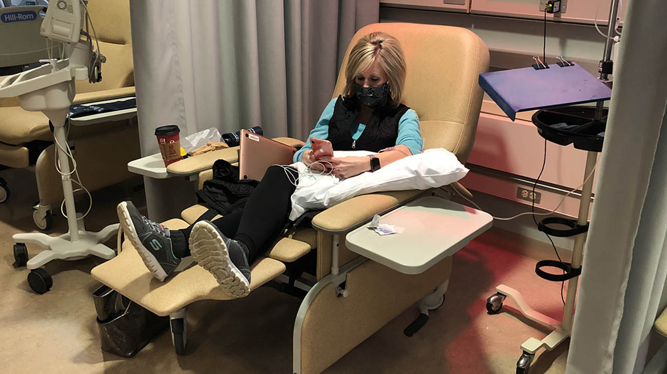 Renee receiving infusion for multiple sclerosis at the Mellen Center, after recovering from COVID-19. 