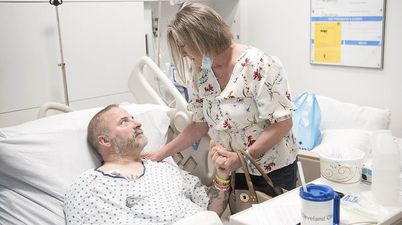 Jon Joesten with his wife, Lynda, after undergoing a triple bypass surgery at Cleveland Clinic. 