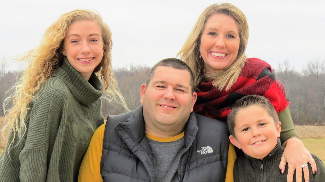 Aubrey, her stepdad, Scott, mom, Jamie and brother. 