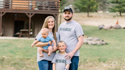 The Brooks family following Caleb's intestinal transplant. (Coutesy: Riley Nicole Photography)