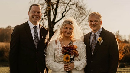 Cleveland Clinic chaplain Brent Raitz with Jennifer and Erik Manges. 