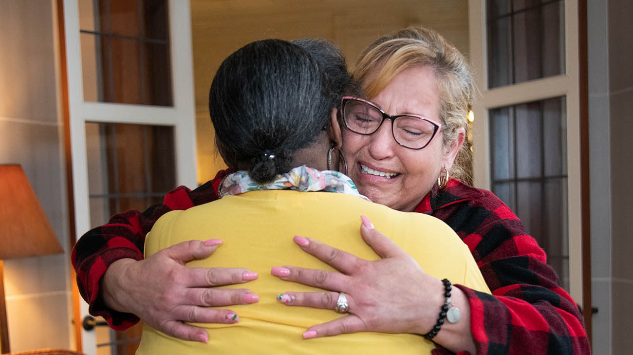 Maria Contreras and Monica Davis met in person for the first time after undergoing their liver transplants in April 2022. 