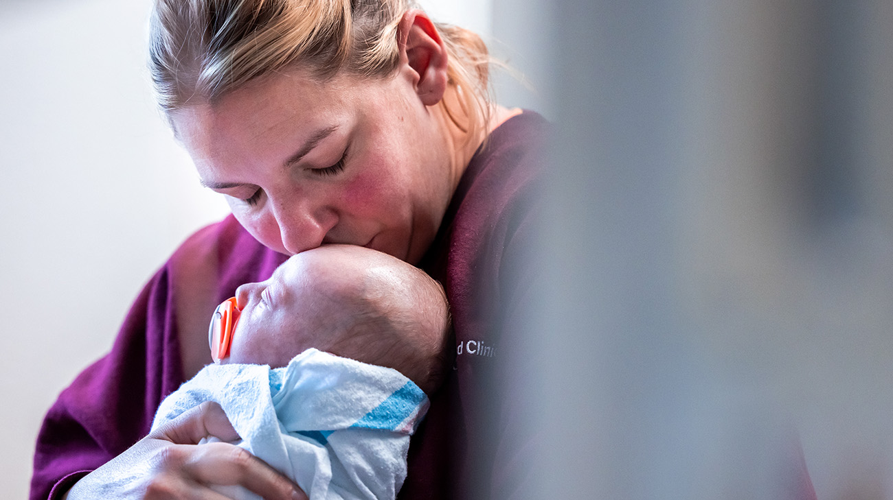 Max and his mother, Samantha, at Cleveland Clinic Children's. 