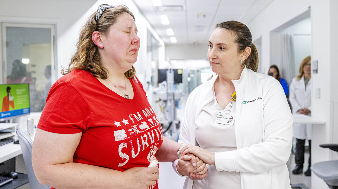 Bianca reunited with one of her nurses Daelle Waldron-Gearhardt during a return visit to Cleveland Clinic main campus. 