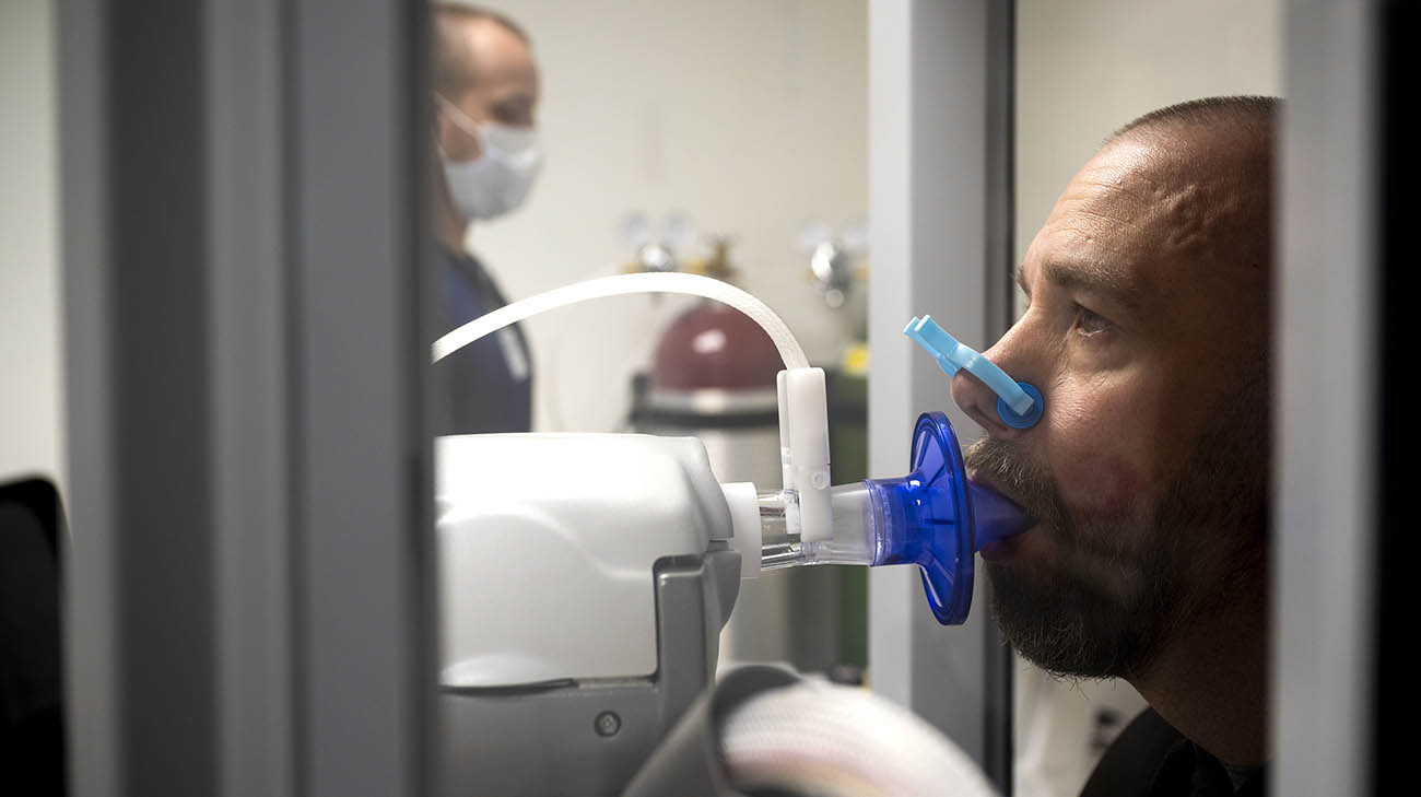 Joe Crossmon during a breathing test at Cleveland Clinic. 