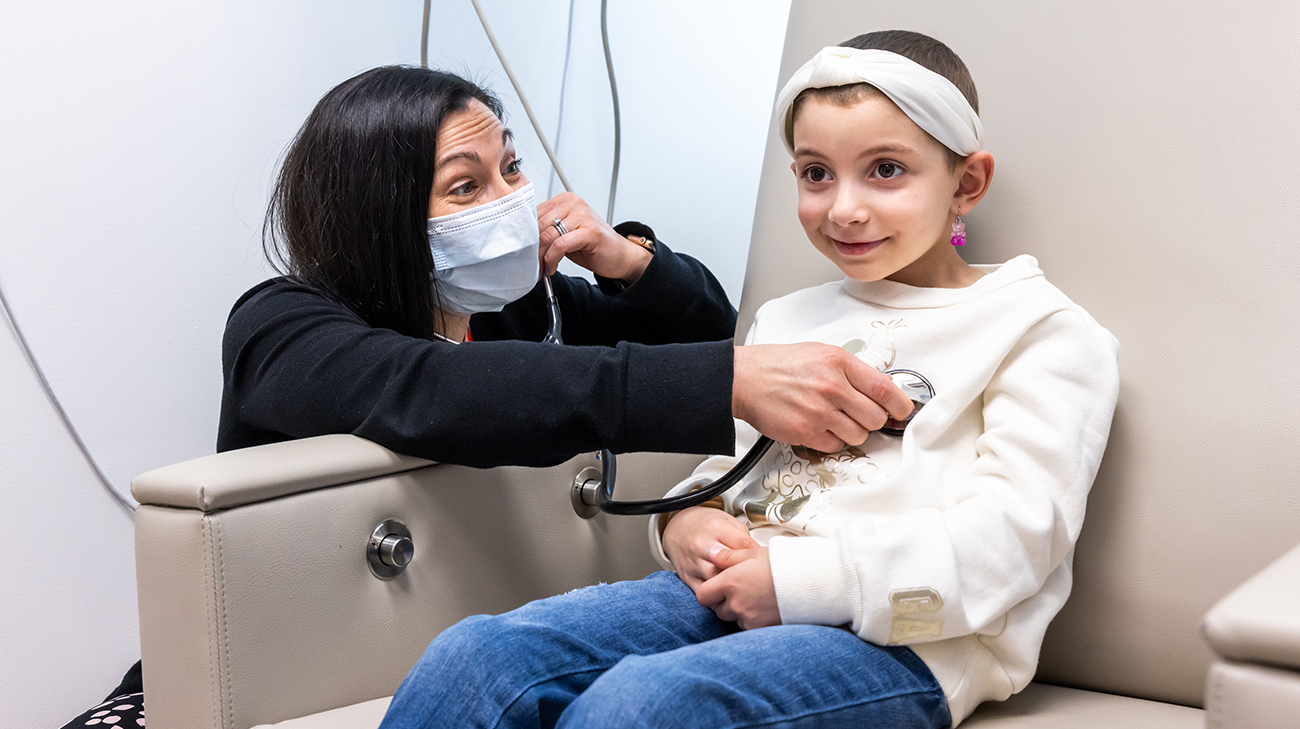 Eleanore with doctor 