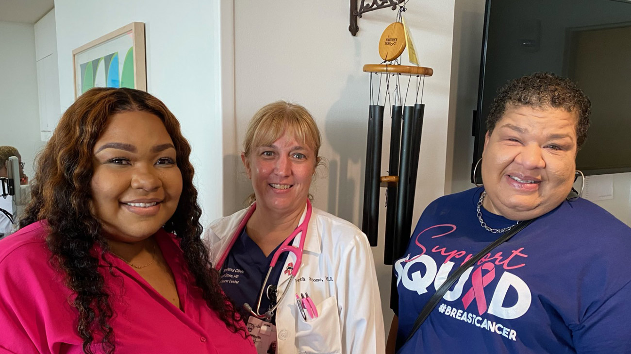 Italia, Dr. Elizabeth Stone and her mother, Lori on Italia’s final day of chemotherapy. 