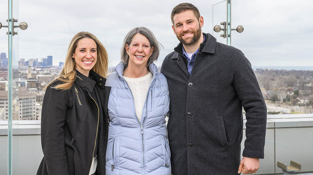 Laura, her daughter, Lauren, and son, John, at Cleveland Clinic main campus. 