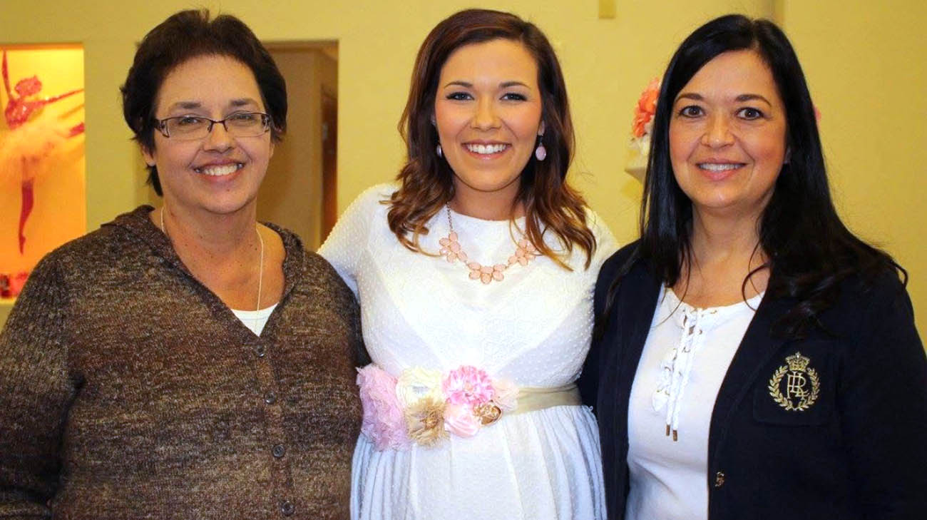 Jennifer at her daughter's baby shower while she was still in treatment for breast cancer but her hair was starting to grow back.