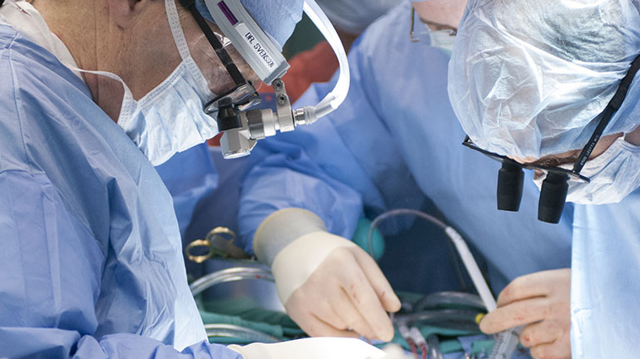 Cleveland Clinic cardiothoracic surgeon and Chief of the Heart, Vascular & Thoracic Institute Dr. Lars Svensson performing cardiac surgery.