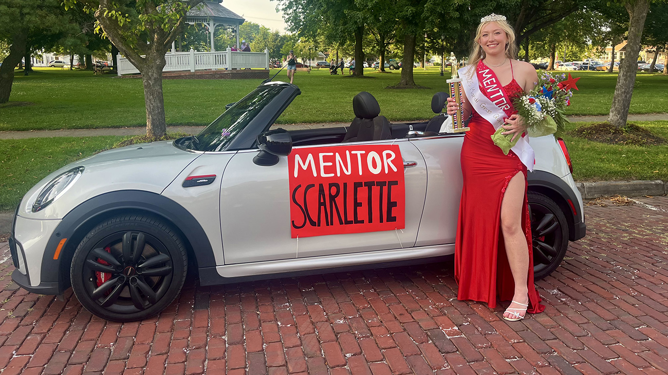 Scarlette was crowned queen at the 2025 Fairport, Ohio, Mardi Gras celebration. 