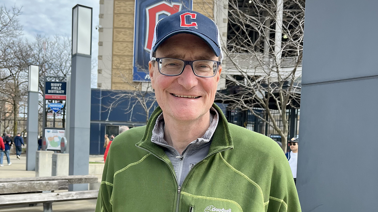 While participating in Cleveland Clinic's Brain Study, Robert underwent brain scans that led to a diagnosis of multiple sclerosis.