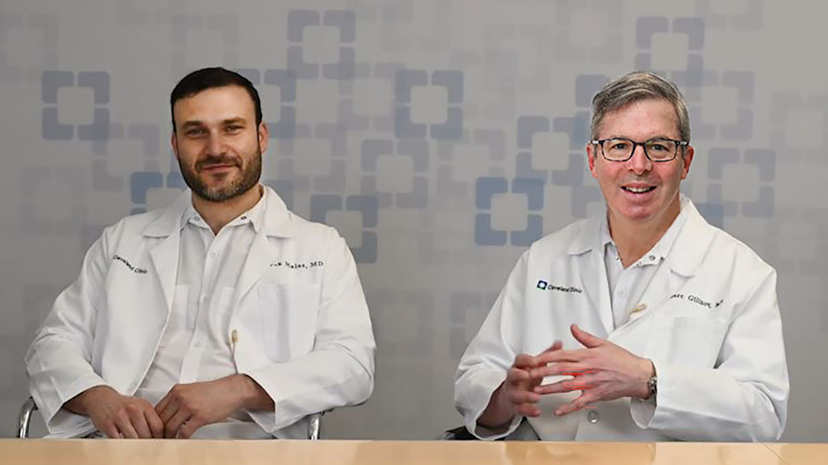 Robotic heart surgery has many benefits when done by a skilled surgeon. Drs. Marc Gillinov and Tarek Malas answer the five questions you should think about if you are considering a robotic approach to valve surgery. 