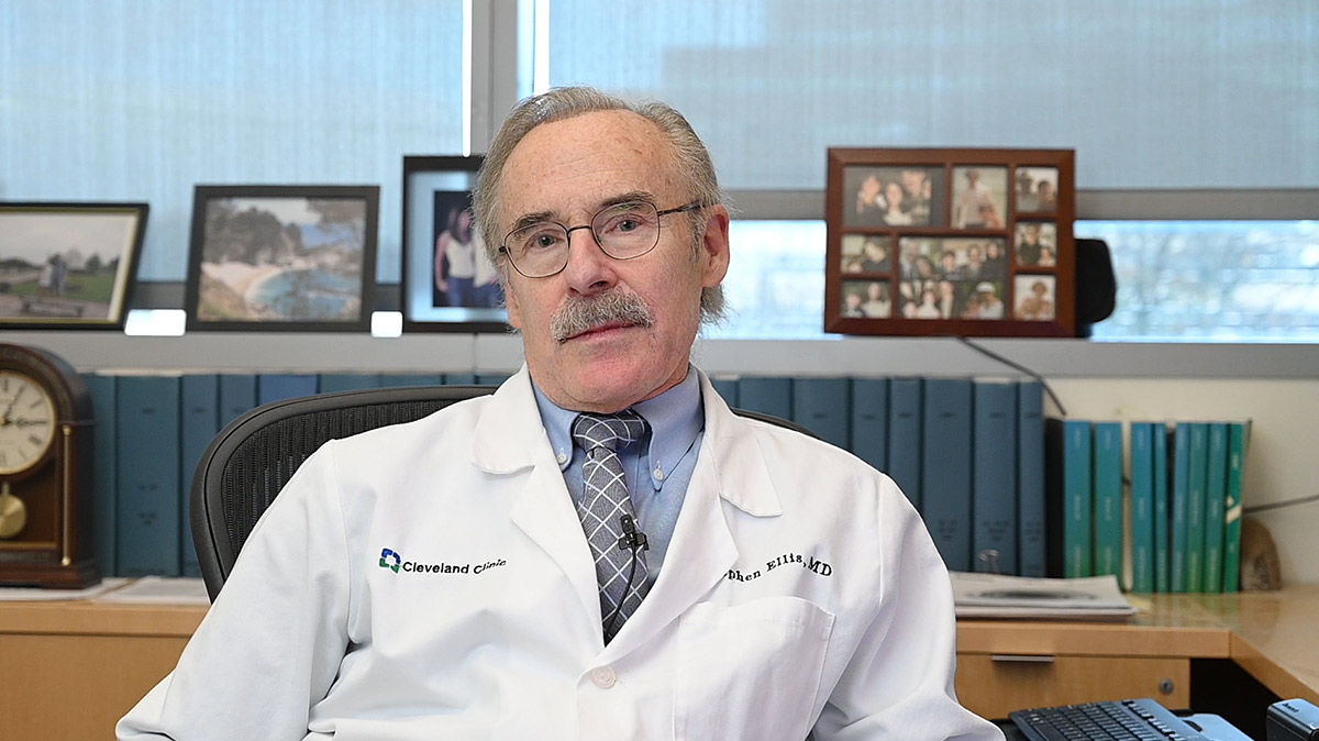 Stephen Ellis, MD