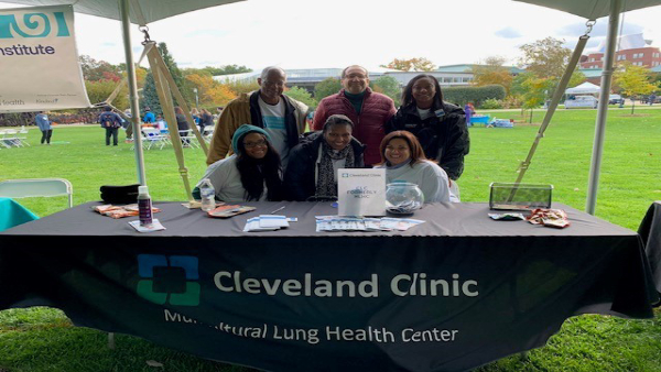 Caregivers at community lung clinic event