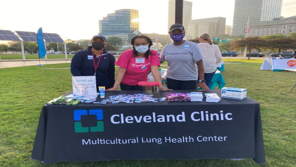 Caregivers at community lung clinic event