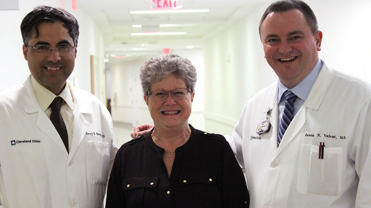 Cindy with Cleveland Clinic Drs. Jerry Estep and Jason Valent.