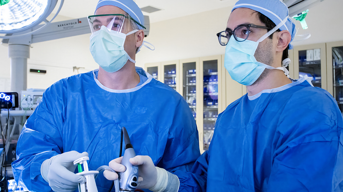 Patient Regains Eyesight through Minimally Invasive Neurosurgery - Patricia Roth