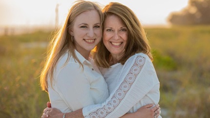 Doctors diagnosed Tammy with invasive lobular breast cancer.